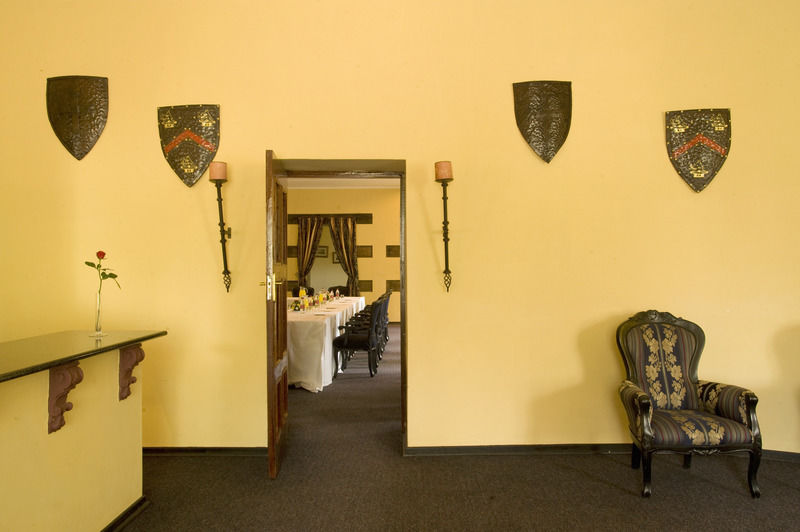 Nesbitt Castle Hotel Bulawayo Exterior foto
